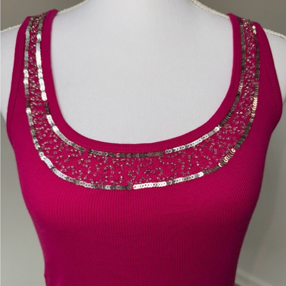 Old Navy Pink Ribbed Tank Top L Beaded Sequin Scoop Neck Y2K Stretchy - Picture 2 of 8